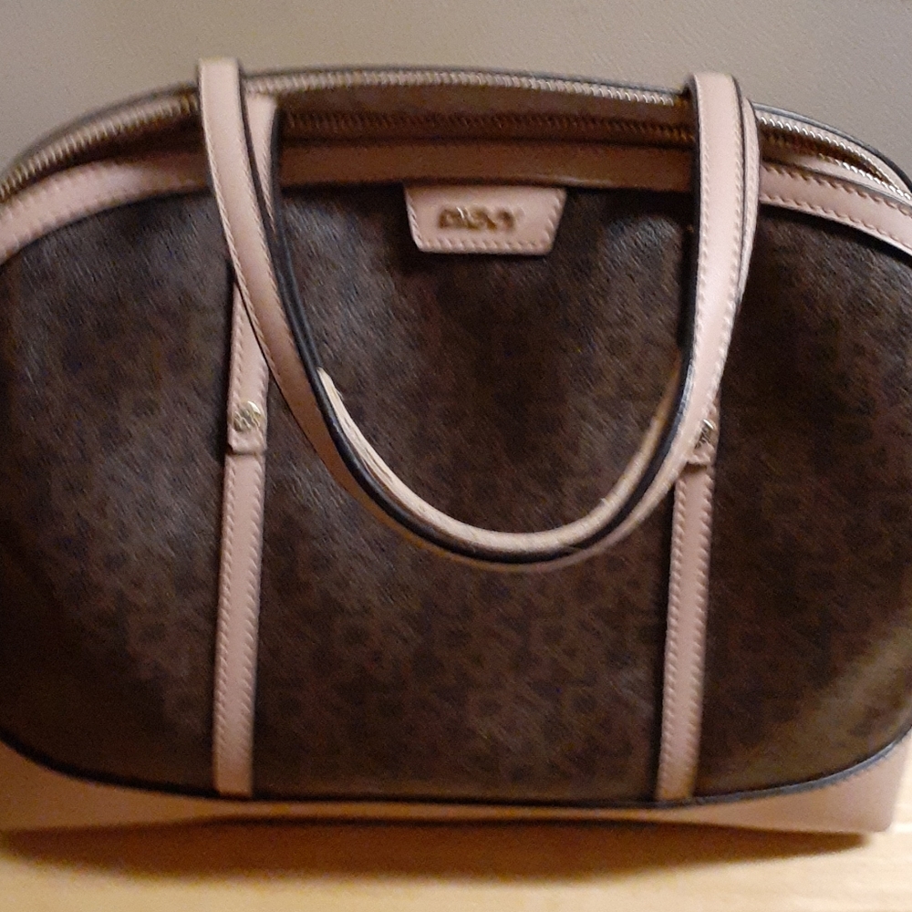 Women handbag
